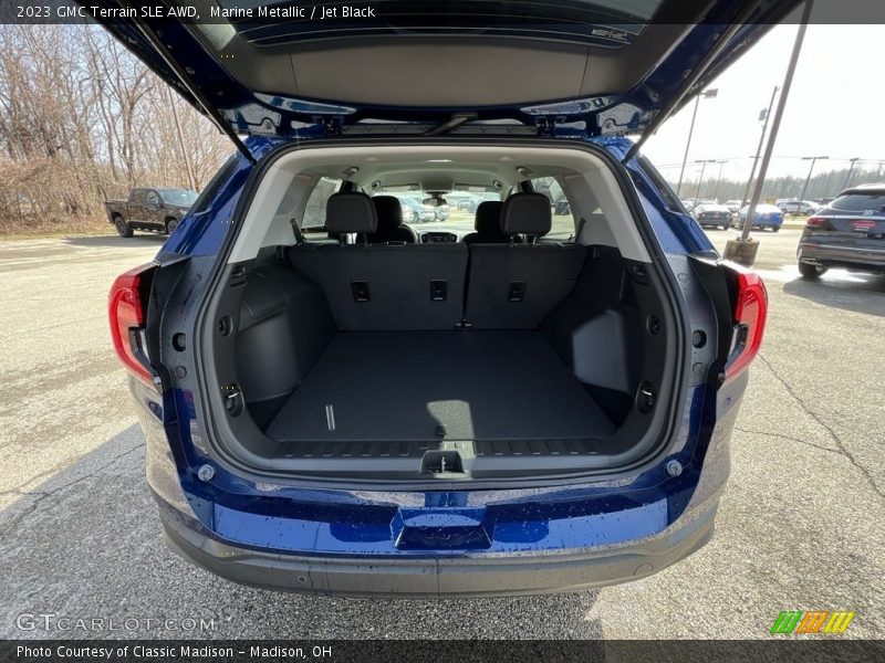  2023 Terrain SLE AWD Trunk