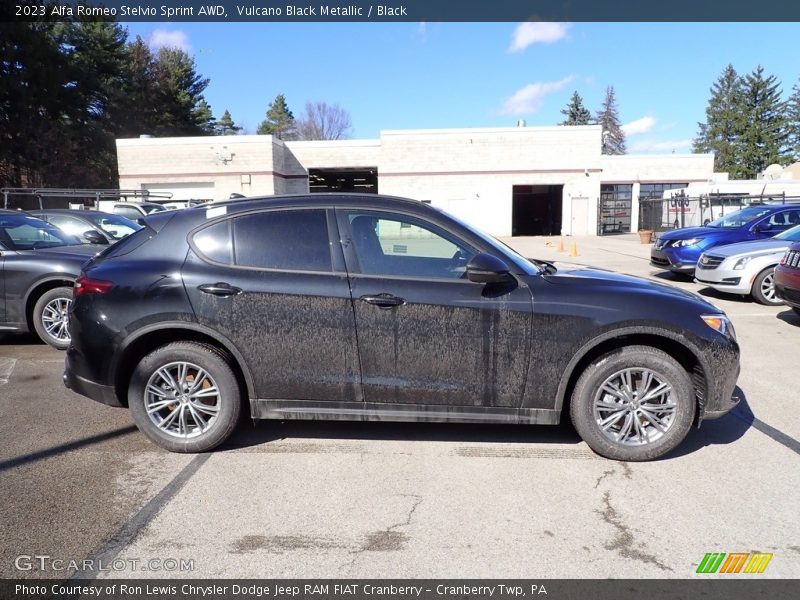 Vulcano Black Metallic / Black 2023 Alfa Romeo Stelvio Sprint AWD