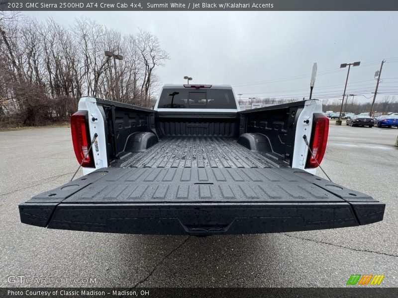 Summit White / Jet Black w/Kalahari Accents 2023 GMC Sierra 2500HD AT4 Crew Cab 4x4