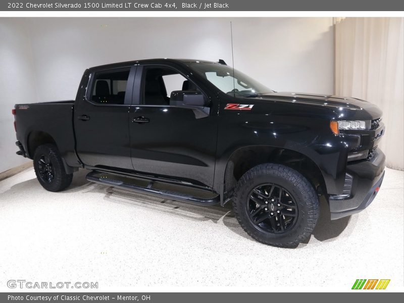 Black / Jet Black 2022 Chevrolet Silverado 1500 Limited LT Crew Cab 4x4