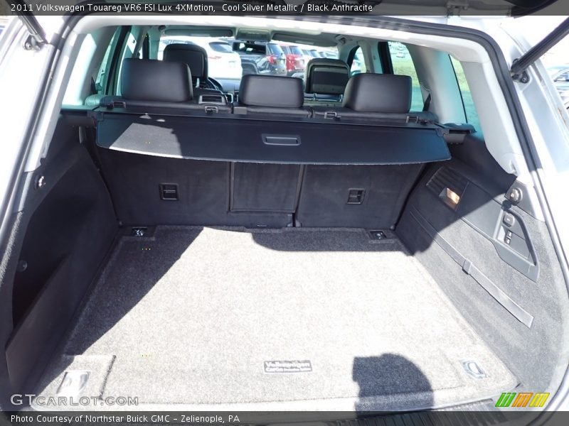 Cool Silver Metallic / Black Anthracite 2011 Volkswagen Touareg VR6 FSI Lux 4XMotion