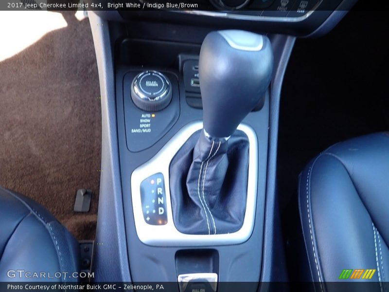 Bright White / Indigo Blue/Brown 2017 Jeep Cherokee Limited 4x4