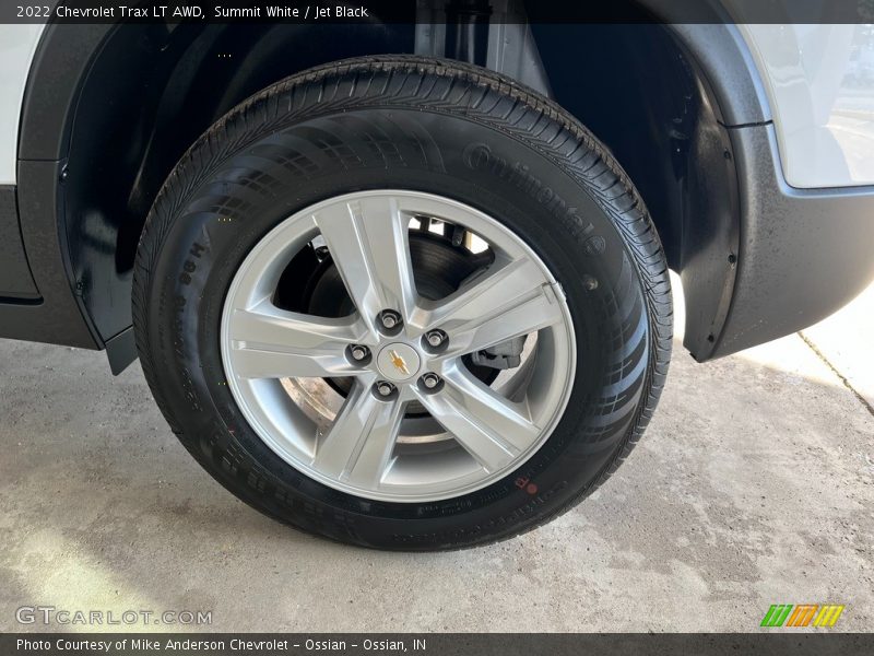 Summit White / Jet Black 2022 Chevrolet Trax LT AWD