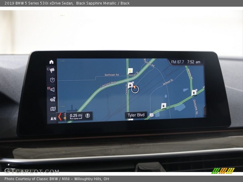 Black Sapphire Metallic / Black 2019 BMW 5 Series 530i xDrive Sedan