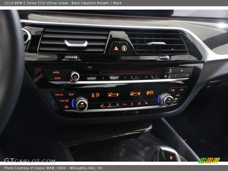 Black Sapphire Metallic / Black 2019 BMW 5 Series 530i xDrive Sedan