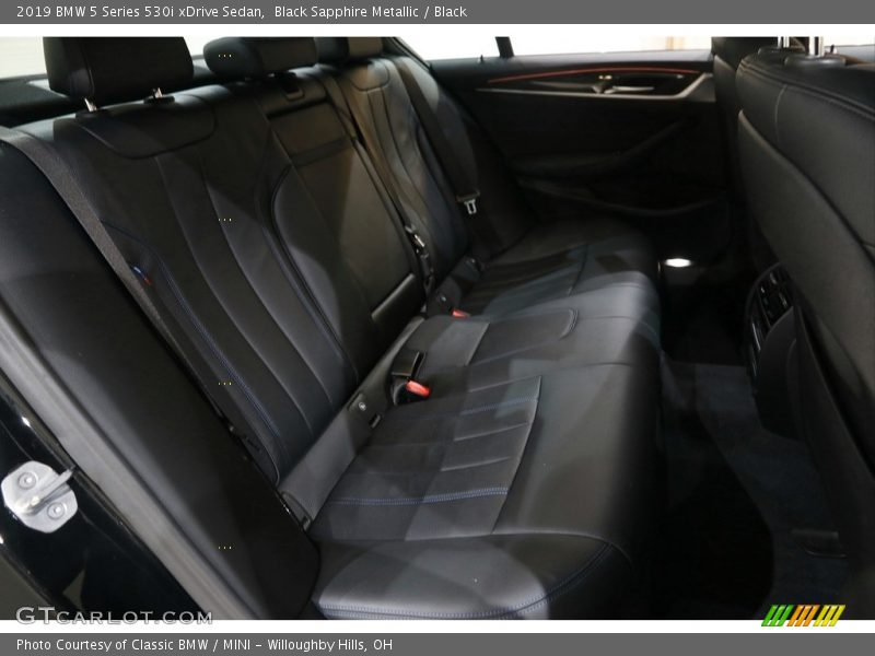 Black Sapphire Metallic / Black 2019 BMW 5 Series 530i xDrive Sedan