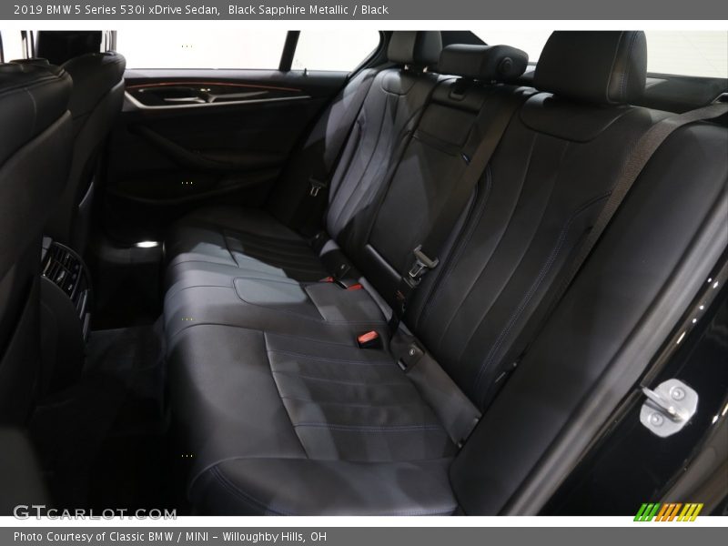 Black Sapphire Metallic / Black 2019 BMW 5 Series 530i xDrive Sedan