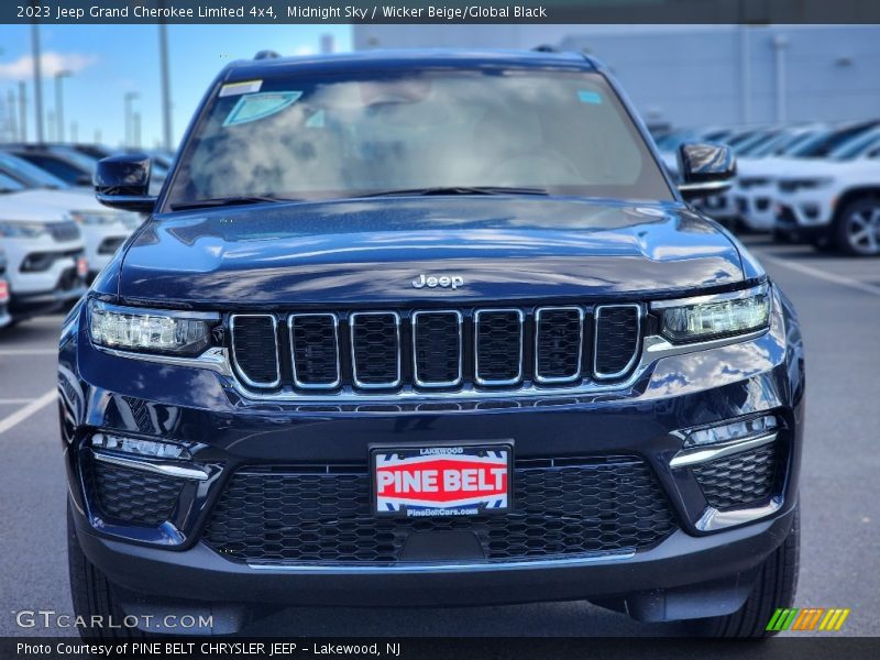 Midnight Sky / Wicker Beige/Global Black 2023 Jeep Grand Cherokee Limited 4x4