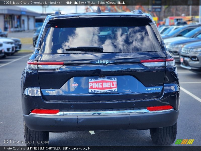 Midnight Sky / Wicker Beige/Global Black 2023 Jeep Grand Cherokee Limited 4x4