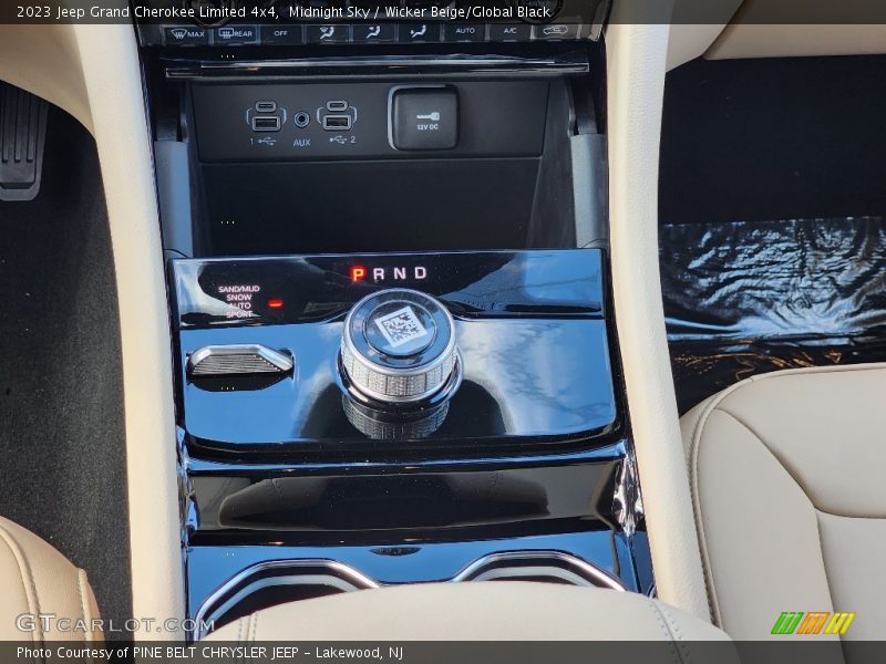 Midnight Sky / Wicker Beige/Global Black 2023 Jeep Grand Cherokee Limited 4x4