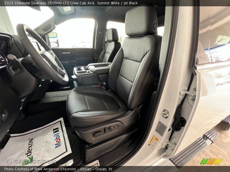 Summit White / Jet Black 2023 Chevrolet Silverado 2500HD LTZ Crew Cab 4x4