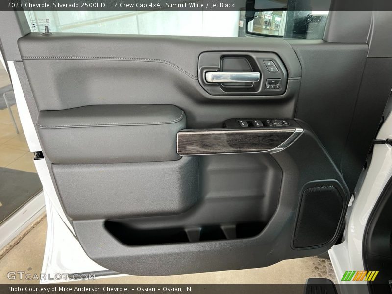 Summit White / Jet Black 2023 Chevrolet Silverado 2500HD LTZ Crew Cab 4x4