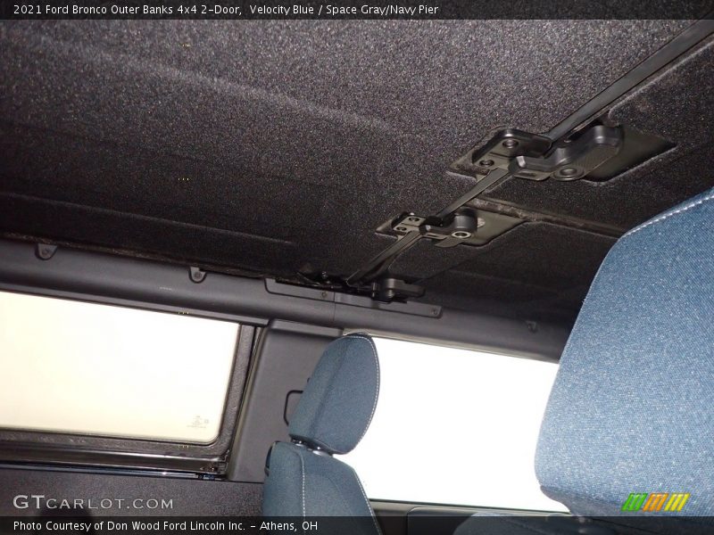 Velocity Blue / Space Gray/Navy Pier 2021 Ford Bronco Outer Banks 4x4 2-Door