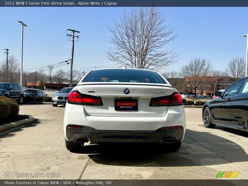 Alpine White / Cognac 2023 BMW 5 Series 540i xDrive Sedan