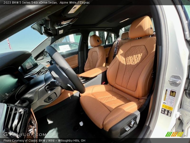 Alpine White / Cognac 2023 BMW 5 Series 540i xDrive Sedan