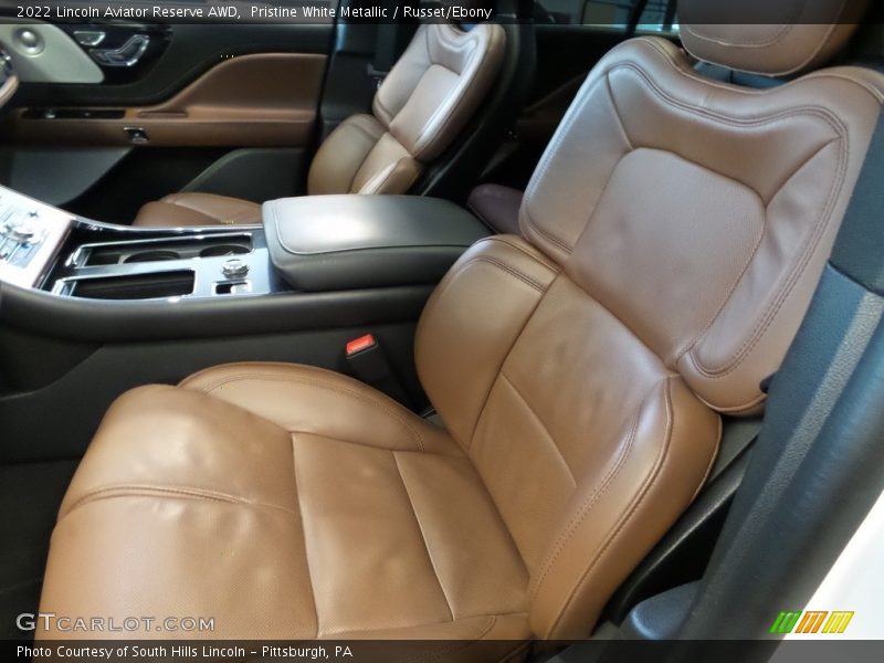 Front Seat of 2022 Aviator Reserve AWD