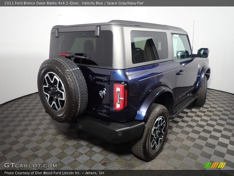 Velocity Blue / Space Gray/Navy Pier 2021 Ford Bronco Outer Banks 4x4 2-Door