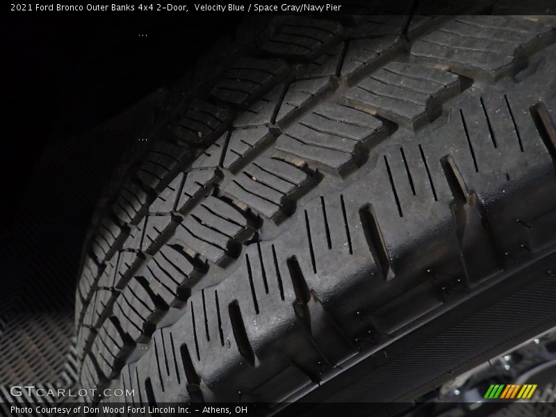 Velocity Blue / Space Gray/Navy Pier 2021 Ford Bronco Outer Banks 4x4 2-Door