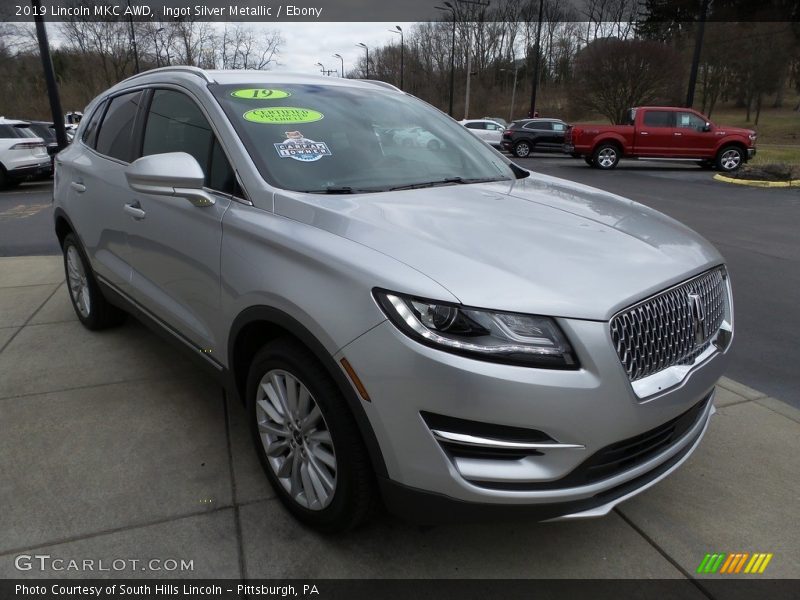 Front 3/4 View of 2019 MKC AWD