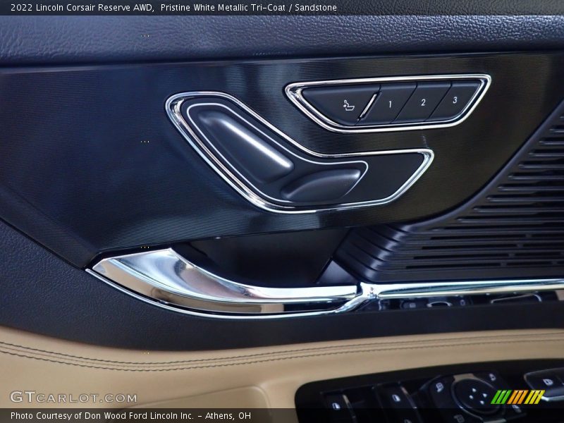 Pristine White Metallic Tri-Coat / Sandstone 2022 Lincoln Corsair Reserve AWD