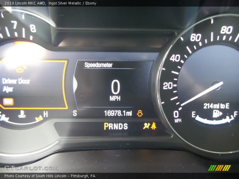 Ingot Silver Metallic / Ebony 2019 Lincoln MKC AWD