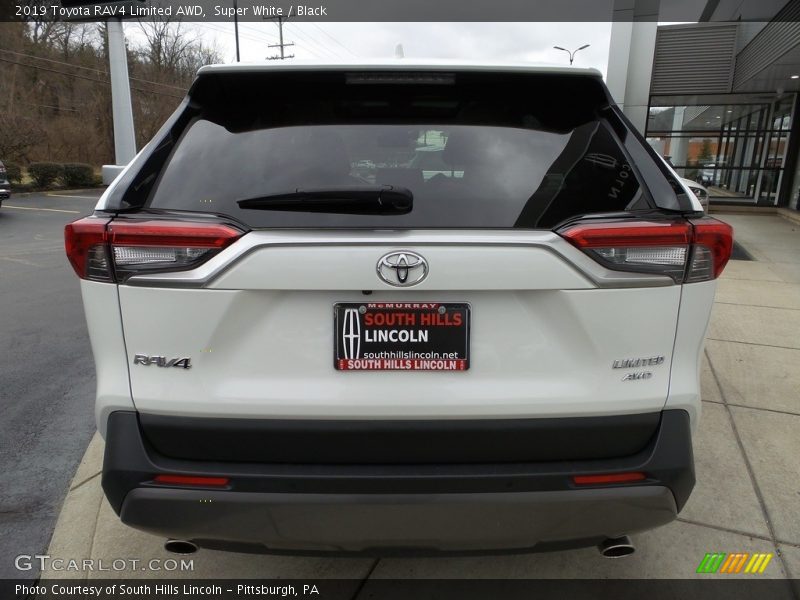 Super White / Black 2019 Toyota RAV4 Limited AWD