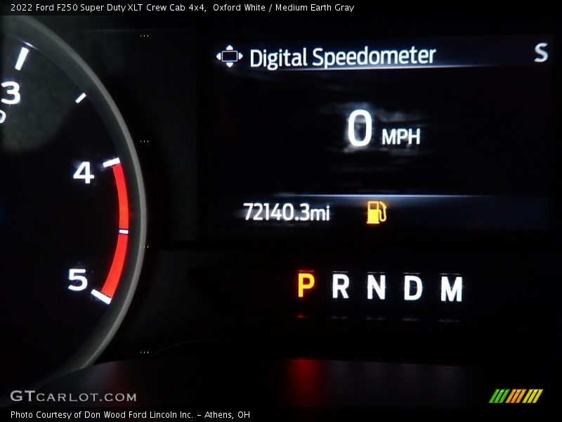 Oxford White / Medium Earth Gray 2022 Ford F250 Super Duty XLT Crew Cab 4x4