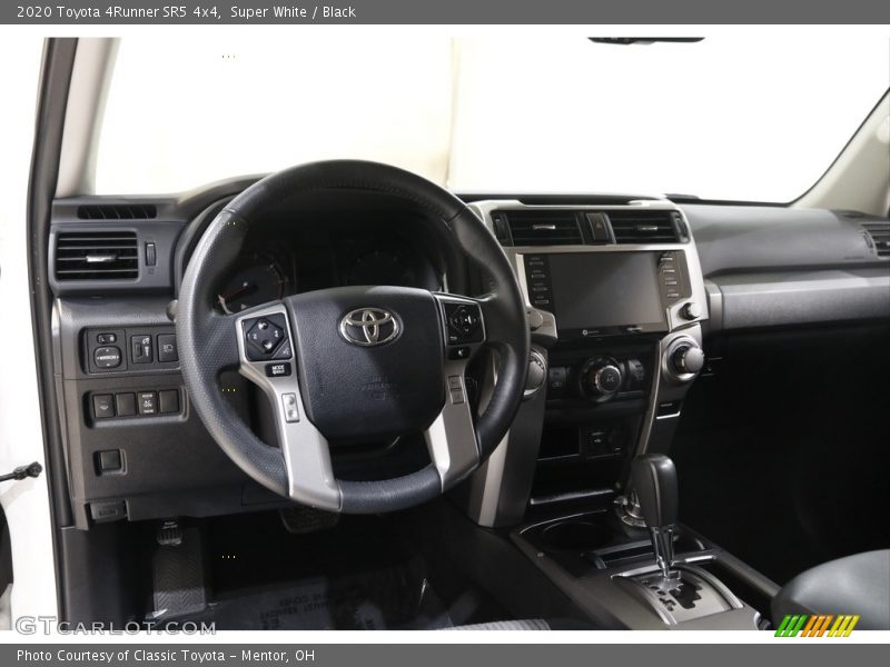 Super White / Black 2020 Toyota 4Runner SR5 4x4