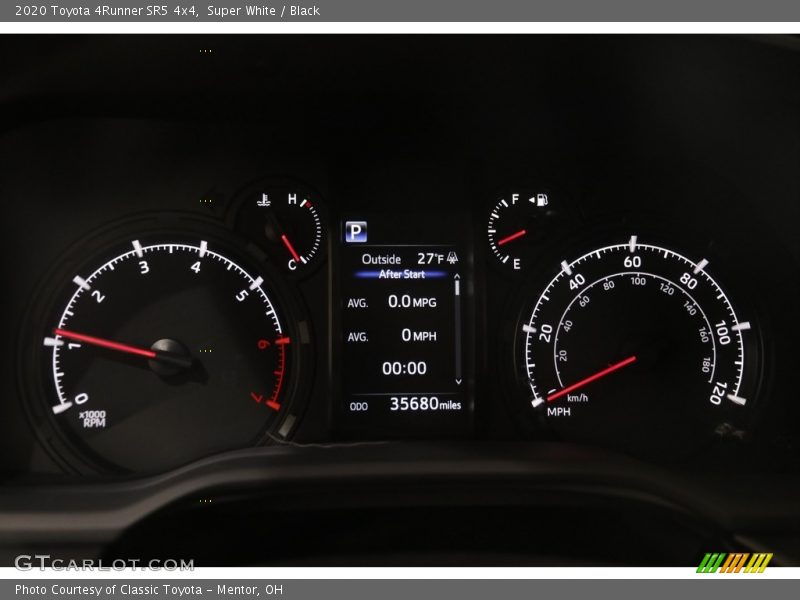 Super White / Black 2020 Toyota 4Runner SR5 4x4