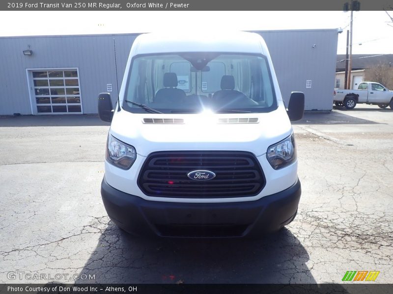 Oxford White / Pewter 2019 Ford Transit Van 250 MR Regular