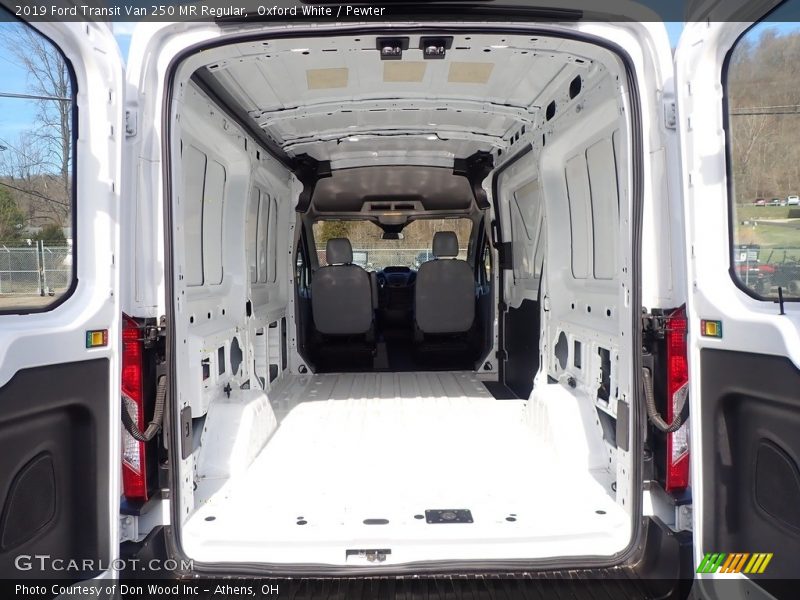  2019 Transit Van 250 MR Regular Trunk