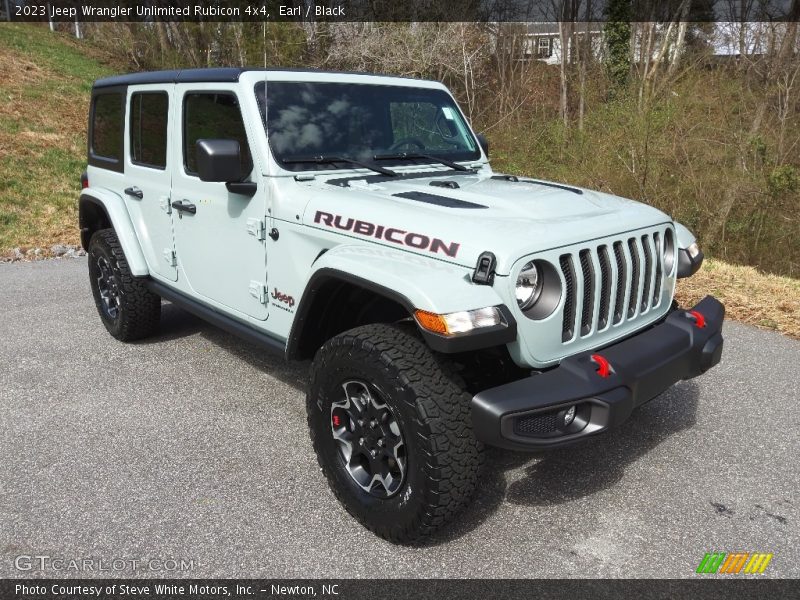Front 3/4 View of 2023 Wrangler Unlimited Rubicon 4x4