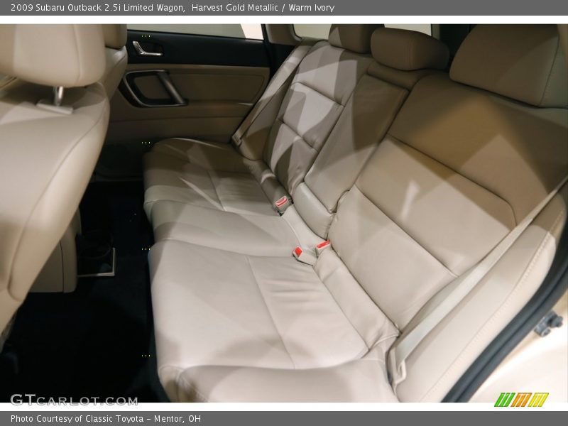 Harvest Gold Metallic / Warm Ivory 2009 Subaru Outback 2.5i Limited Wagon
