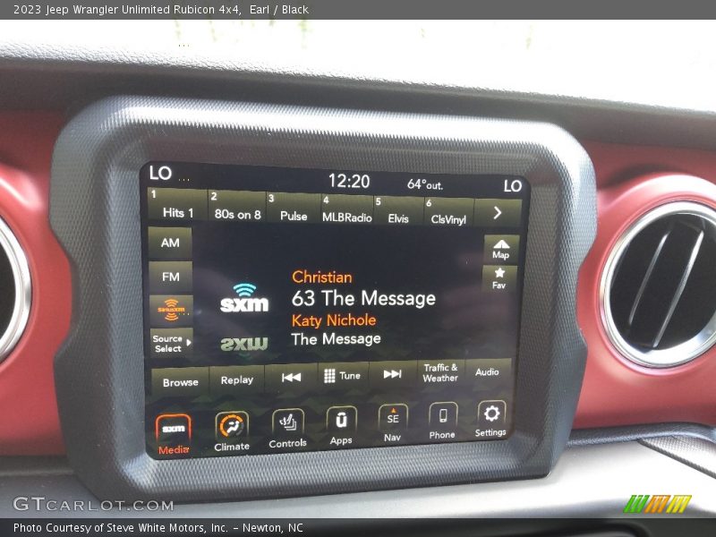 Controls of 2023 Wrangler Unlimited Rubicon 4x4
