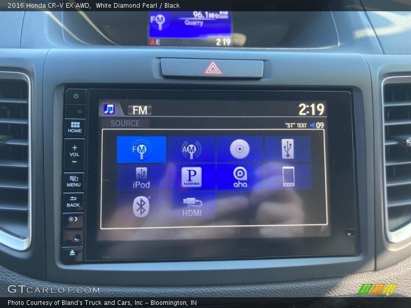 White Diamond Pearl / Black 2016 Honda CR-V EX AWD
