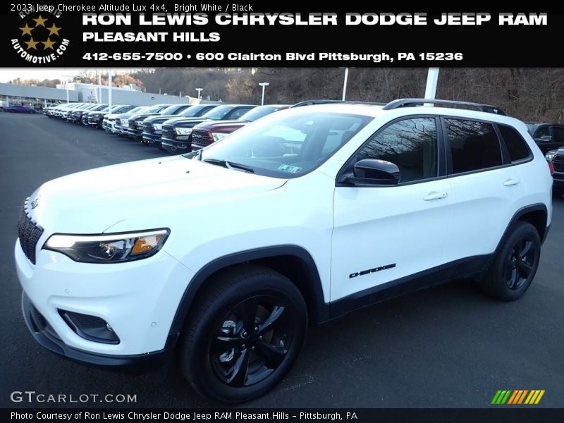 Bright White / Black 2023 Jeep Cherokee Altitude Lux 4x4