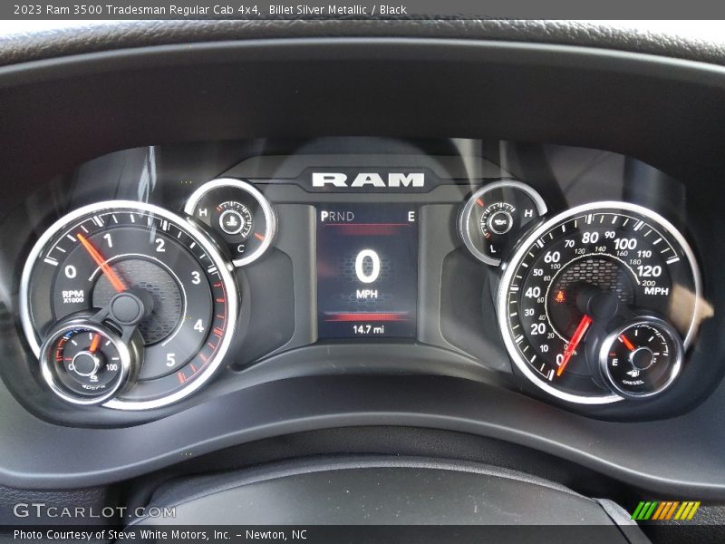  2023 3500 Tradesman Regular Cab 4x4 Tradesman Regular Cab 4x4 Gauges