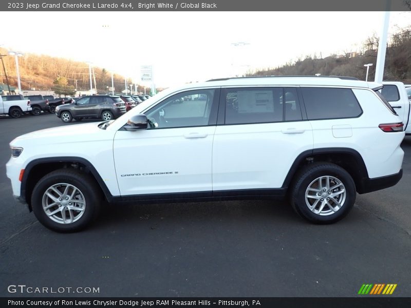 Bright White / Global Black 2023 Jeep Grand Cherokee L Laredo 4x4