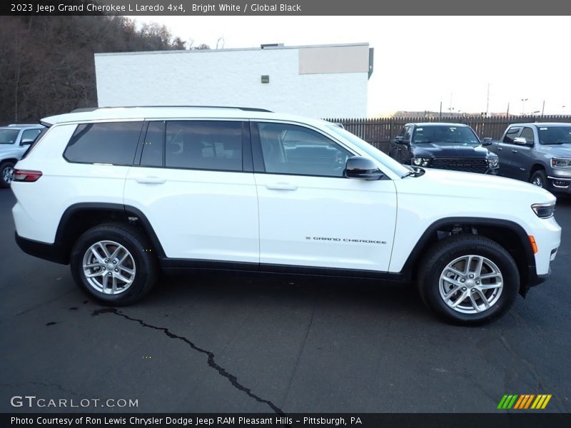 Bright White / Global Black 2023 Jeep Grand Cherokee L Laredo 4x4