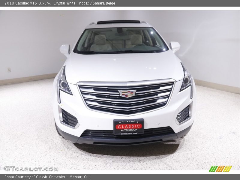 Crystal White Tricoat / Sahara Beige 2018 Cadillac XT5 Luxury