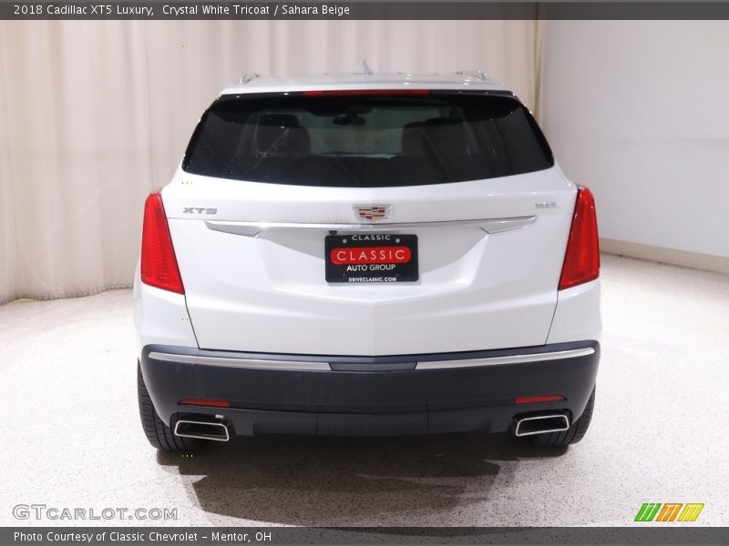 Crystal White Tricoat / Sahara Beige 2018 Cadillac XT5 Luxury