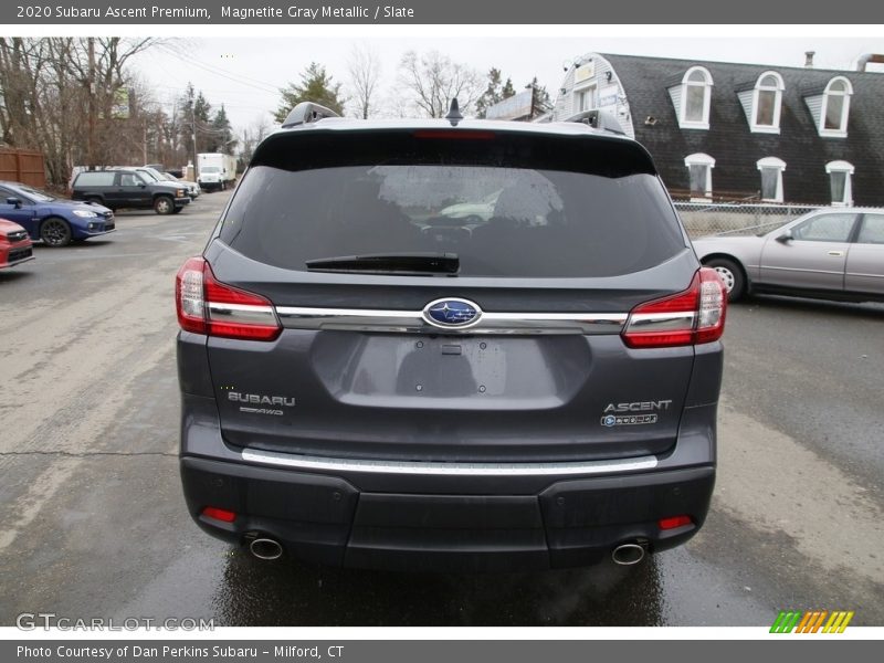 Magnetite Gray Metallic / Slate 2020 Subaru Ascent Premium