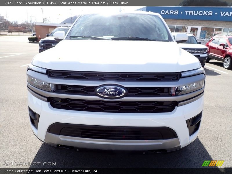 Star White Metallic Tri-Coat / Black Onyx 2023 Ford Expedition XLT 4x4