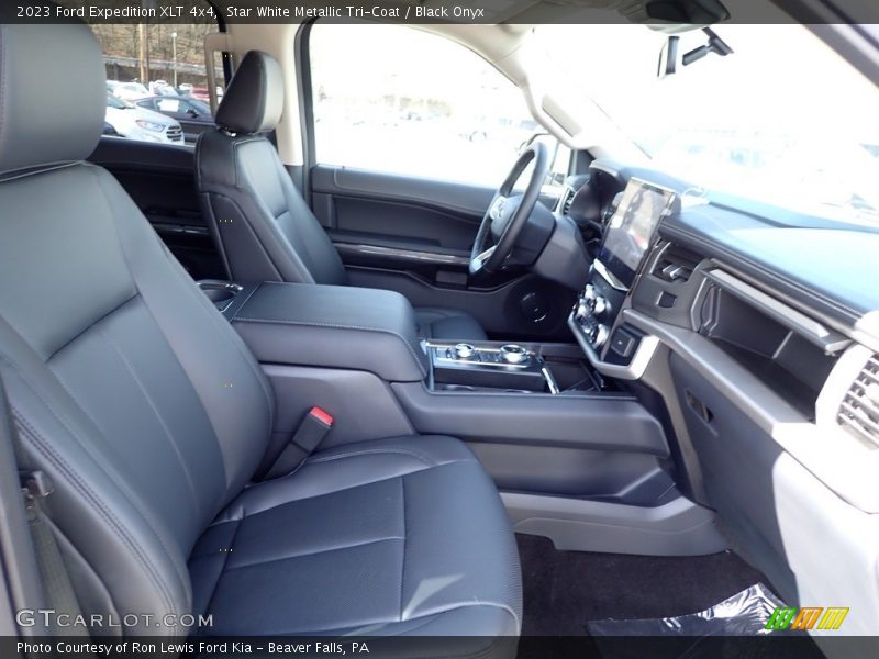Front Seat of 2023 Expedition XLT 4x4