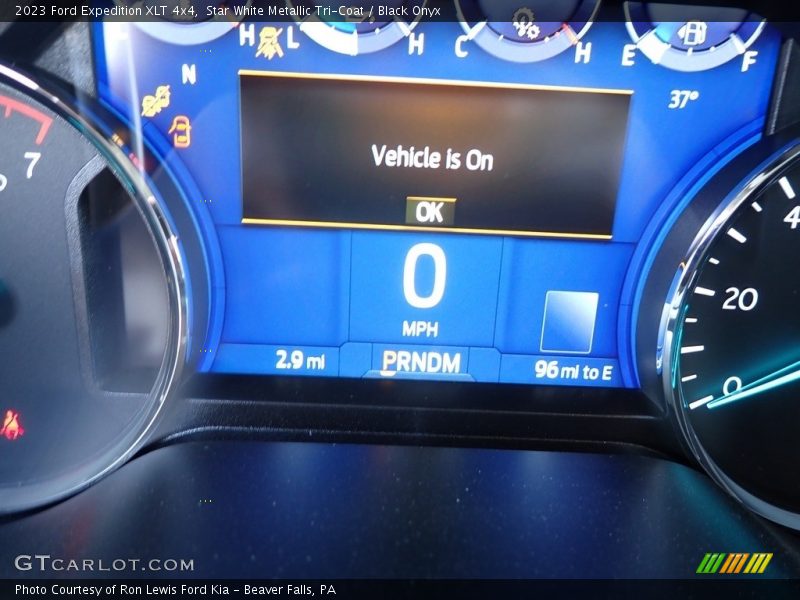  2023 Expedition XLT 4x4 XLT 4x4 Gauges