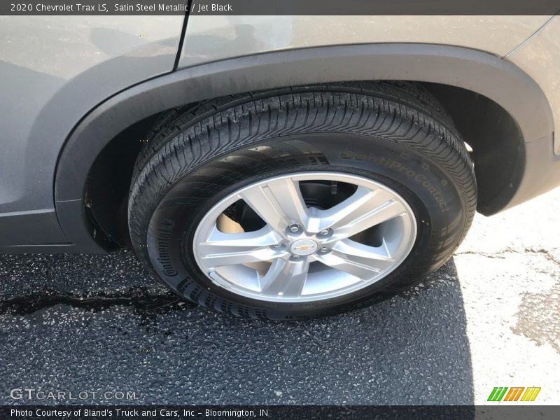 Satin Steel Metallic / Jet Black 2020 Chevrolet Trax LS