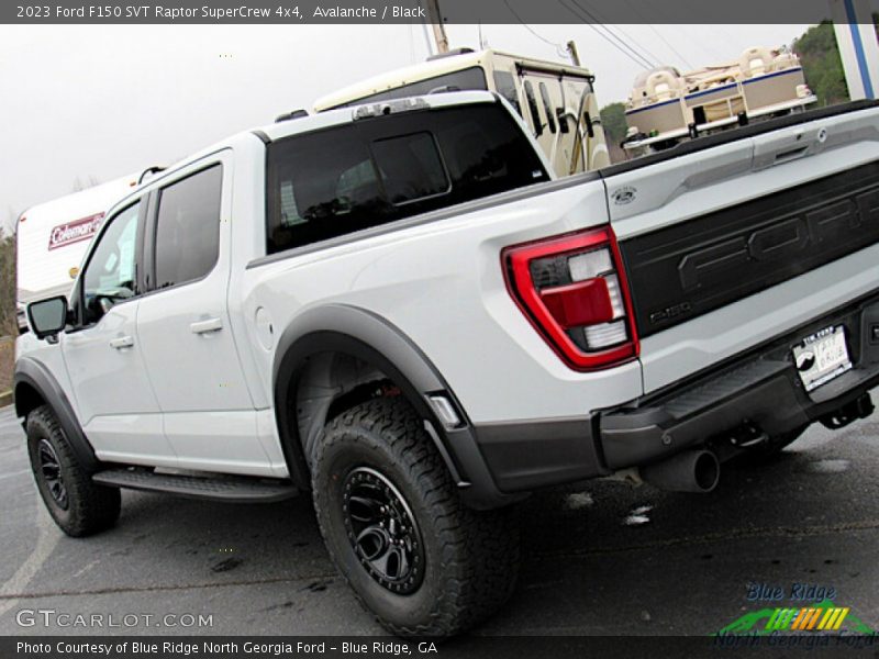 Avalanche / Black 2023 Ford F150 SVT Raptor SuperCrew 4x4