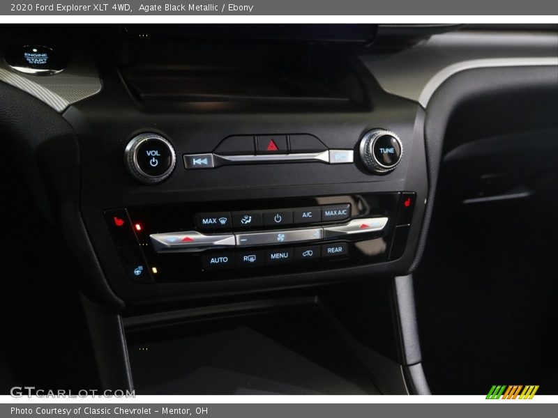 Agate Black Metallic / Ebony 2020 Ford Explorer XLT 4WD