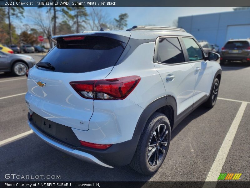 Summit White / Jet Black 2021 Chevrolet TrailBlazer LT AWD