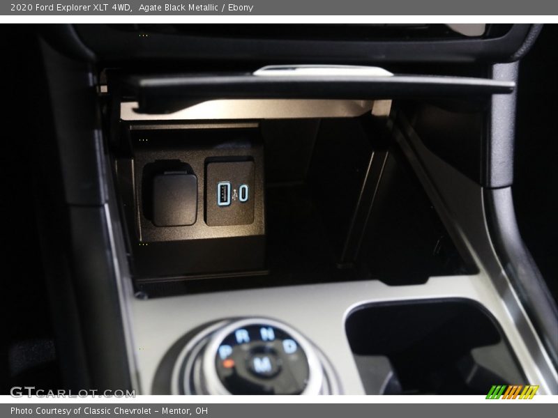 Agate Black Metallic / Ebony 2020 Ford Explorer XLT 4WD